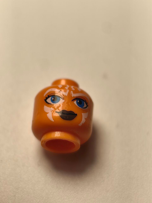 USED Голова Асоки 3626pb0318