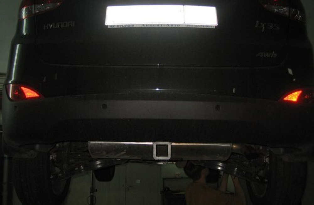 Фаркоп Бизон на Hyundai ix35 FA 0492-E (с 2010 по 2015 г.в.) (паспорт и сертификат в комплекте)(без электрики)
