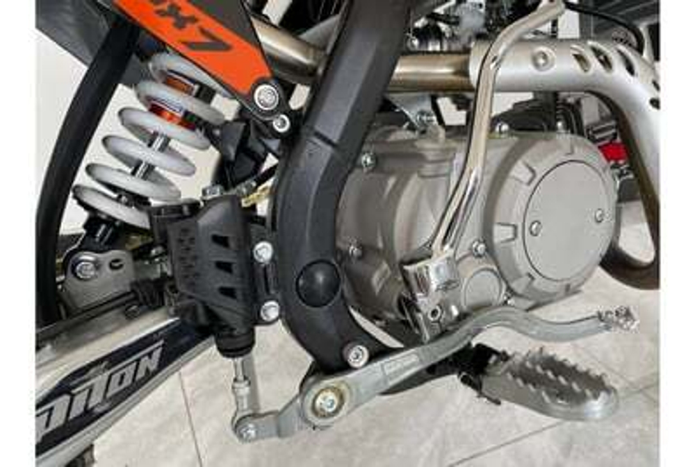Мотоцикл PITONMOTO PX7 140EM 17/14