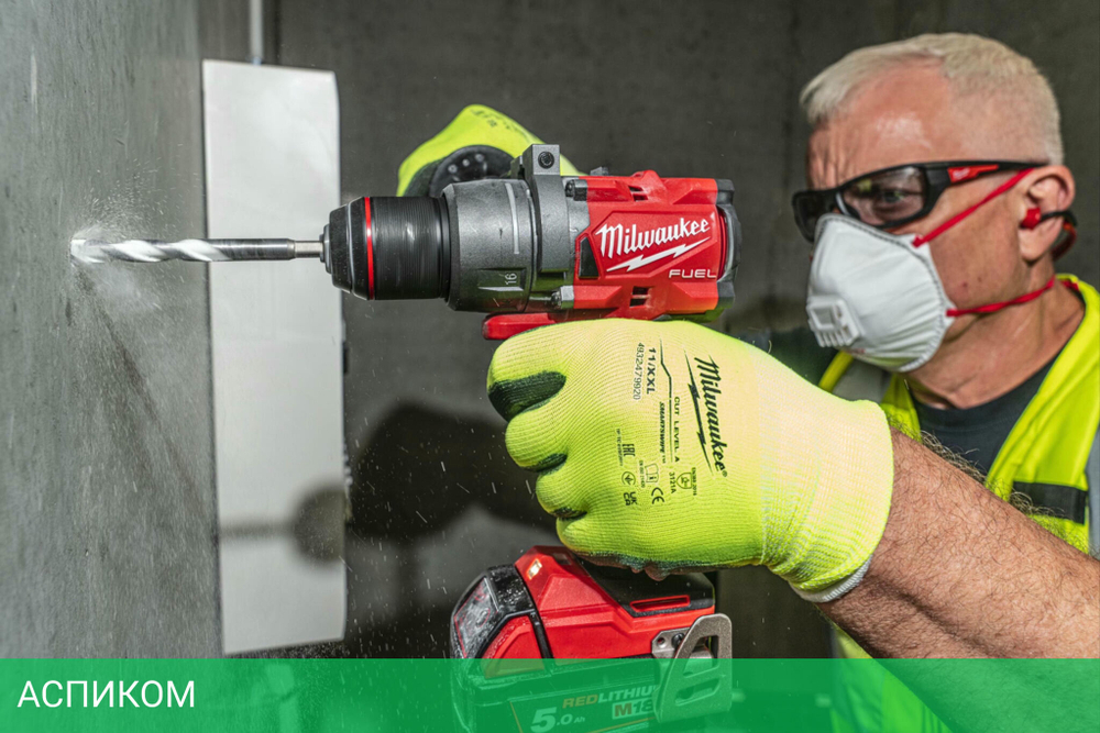 Дрель-шуруповёрт Milwaukee M18 FPD3-402C (4933492473)