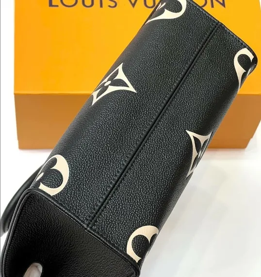 Сумка Louis Vuitton Onthego черный/бежевый