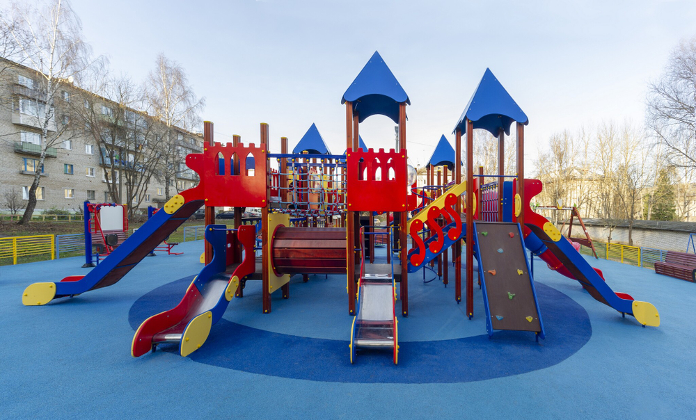 Игровой комплекс 07055.21 для детей 6-12 лет для уличной площадки