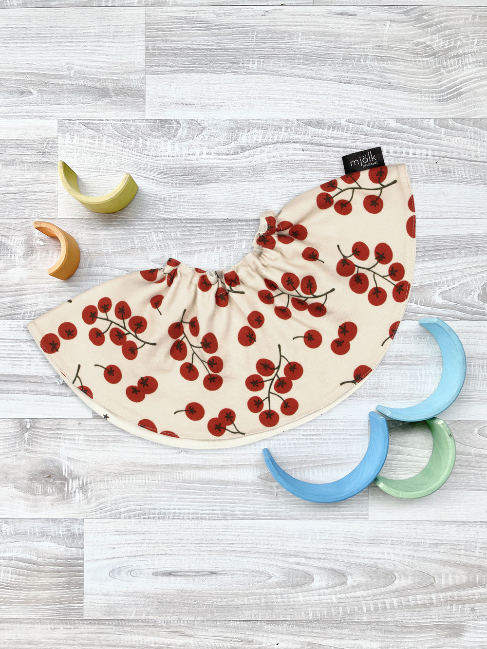 Двусторонний нагрудник Mjölk Cherry Tomatoes