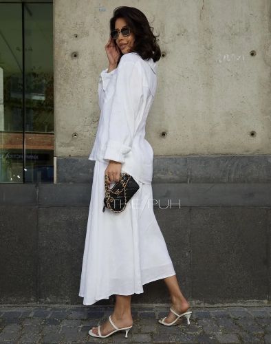 Летний белый костюм из льна с юбкой