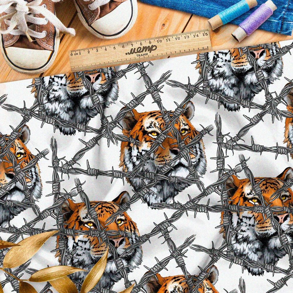 Ткань блэкаут крупный тигр за колючей проволокой