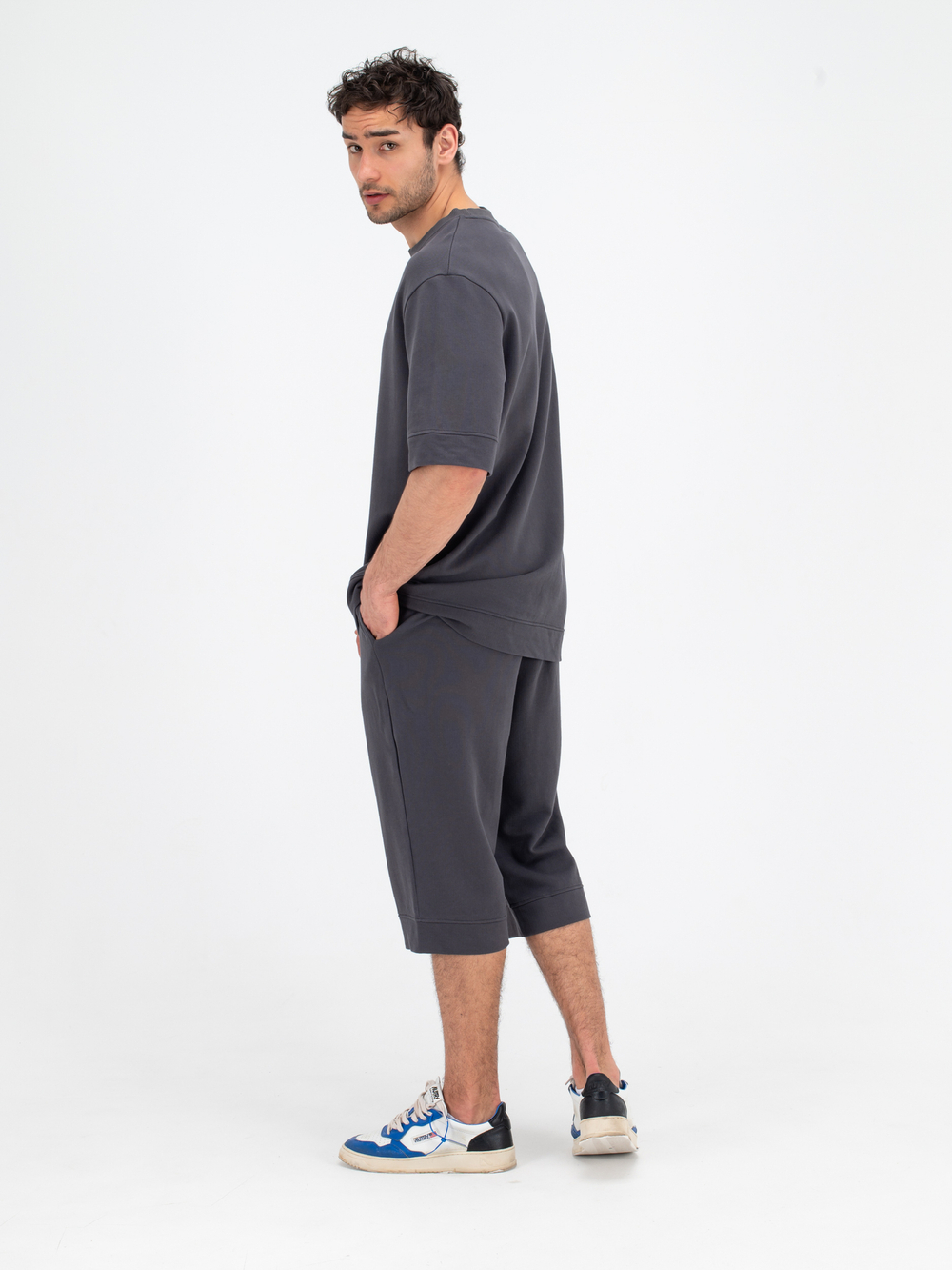 Костюм хлопковый с шортами. Графит