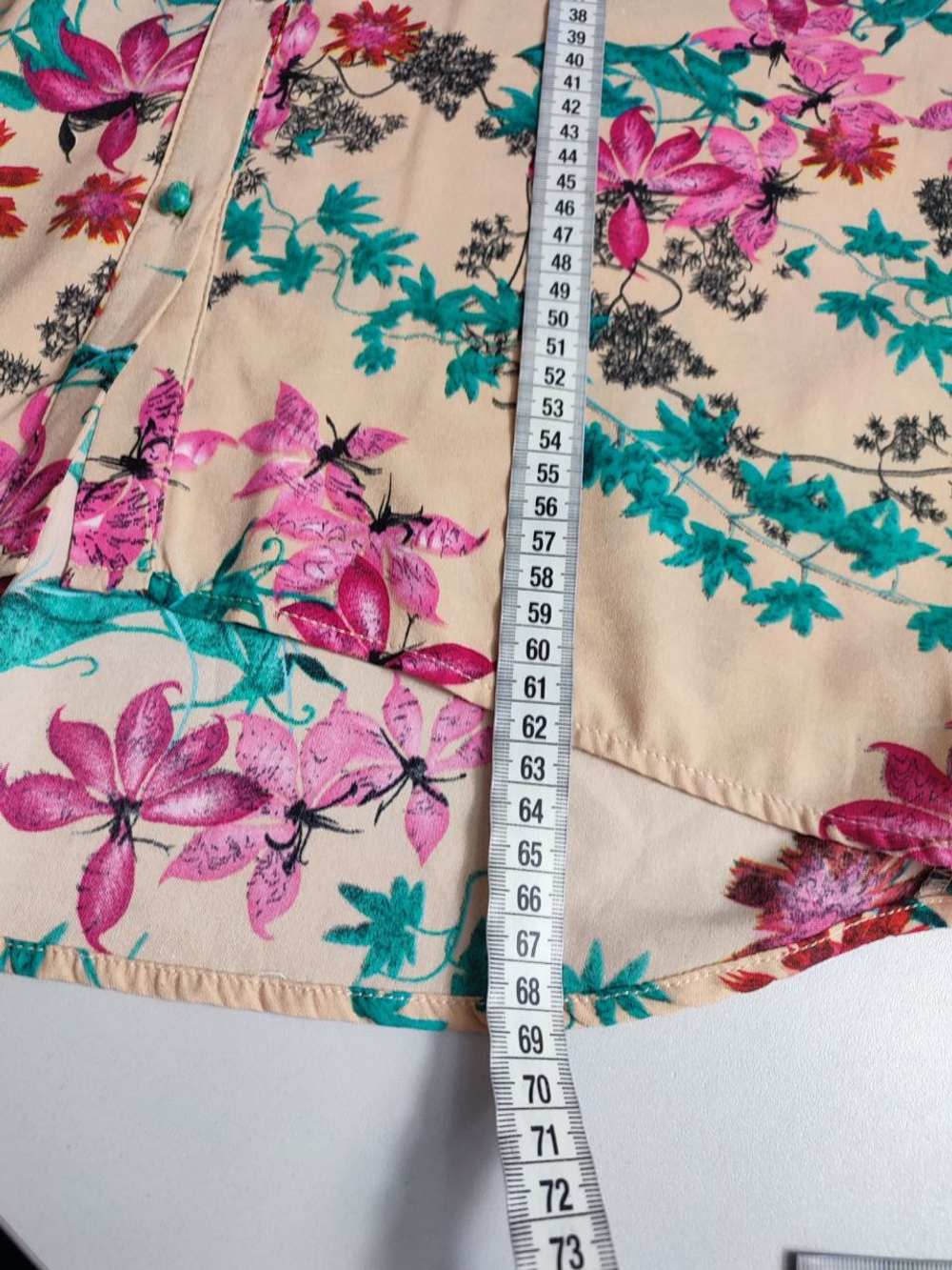 Рубашка яркая стильная 48 размер