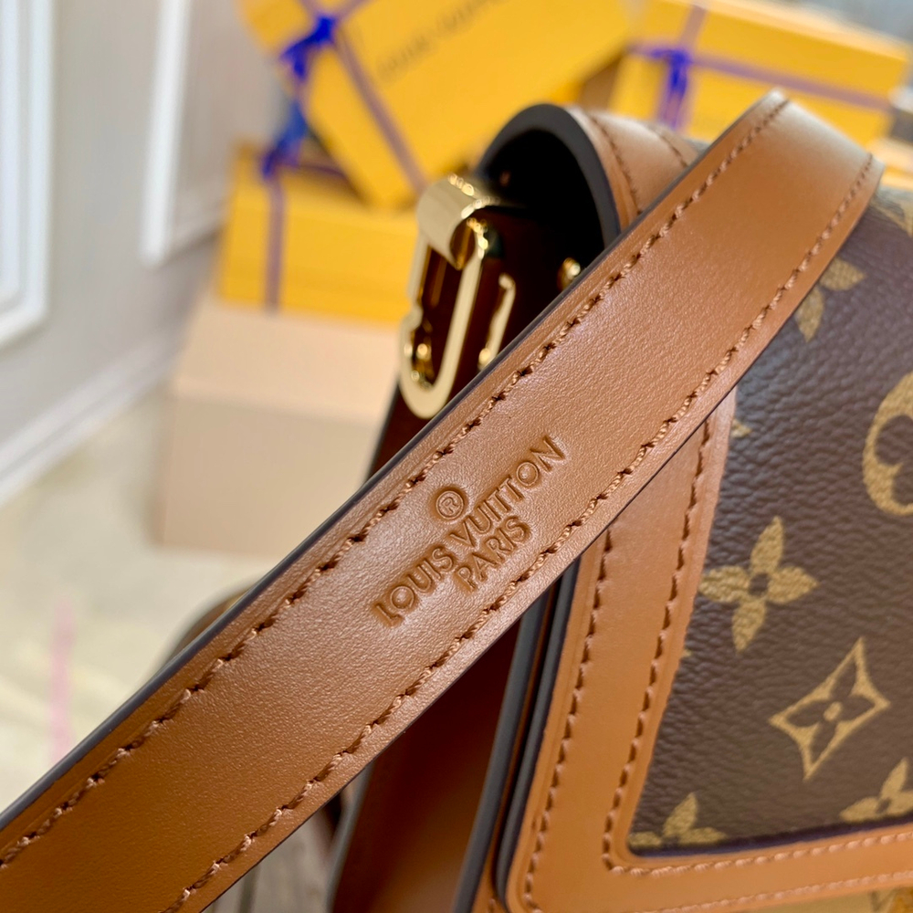 Louis Vuitton Mini Dauphine