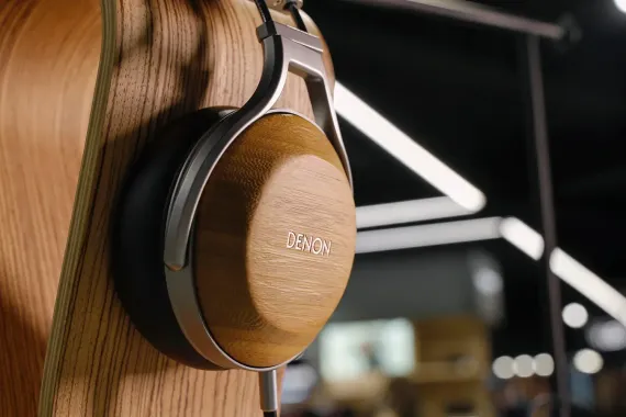 Denon AH-D9200