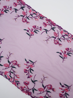 Вышивка на сетке ярко-фиолетовая с мультиколор широкая неэластичная ширина 31 см