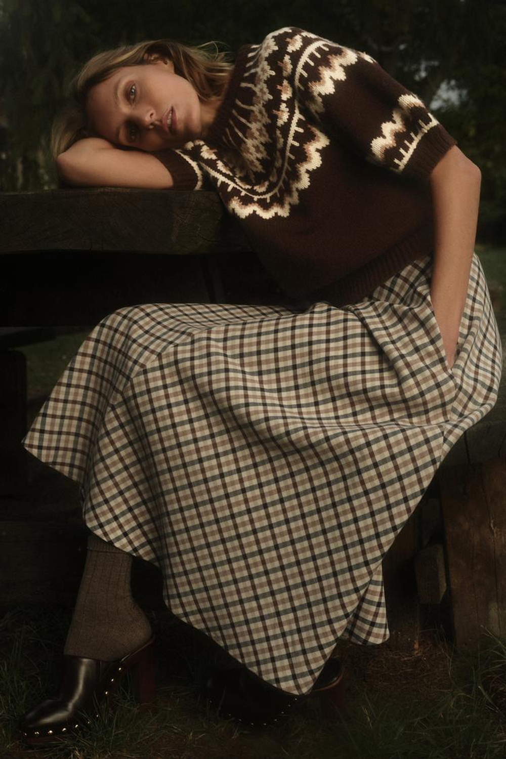 ZARA ЖАККАРДОВЫЙ СВИТЕР С КОРОТКИМИ РУКАВАМИ, КОРИЧНЕВЫЙ/ЭКРЮ