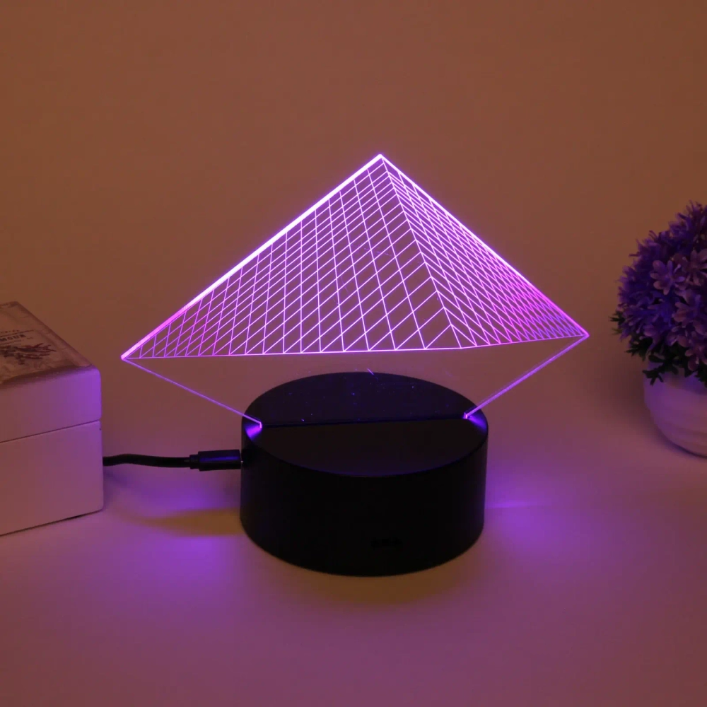 Светильник ночник «3D-Пирамида» на пластиковой подставке, с включателем USB