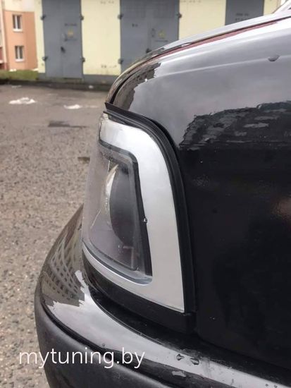 Передние фары ANGEL EYES BLACK для Audi 80 B4