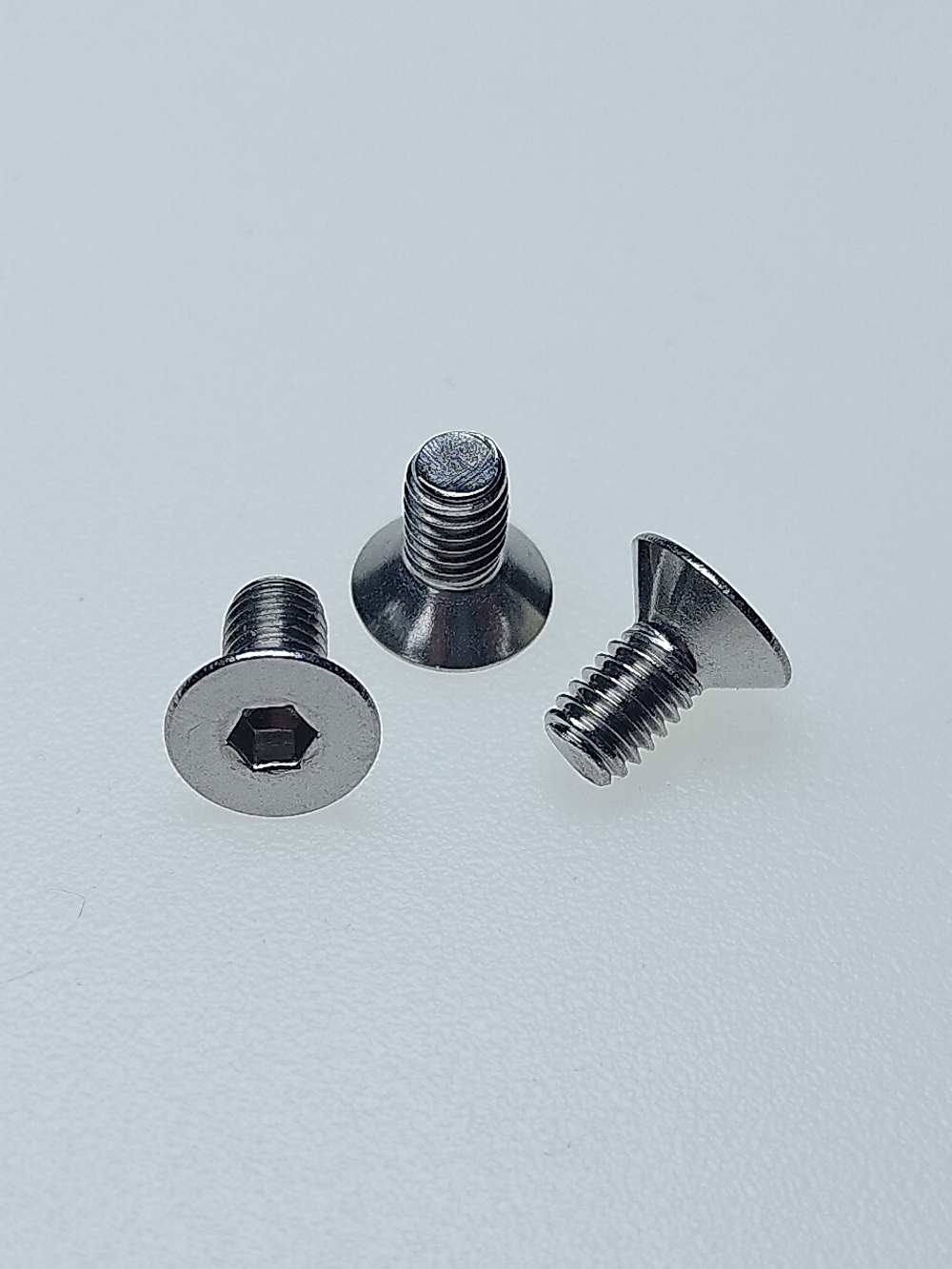 4х8 Винт потай с внут.шестигр. нерж. А2-70 DIN7991 (40 шт.)