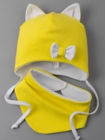 Шапка для девочки с ушками осенняя и снуд