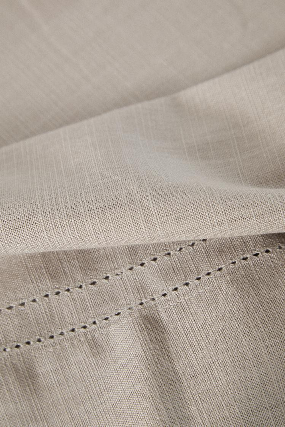 ZARA HOME АЖУРНАЯ ХЛОПКОВАЯ СКАТЕРТЬ, СЕРЫЙ