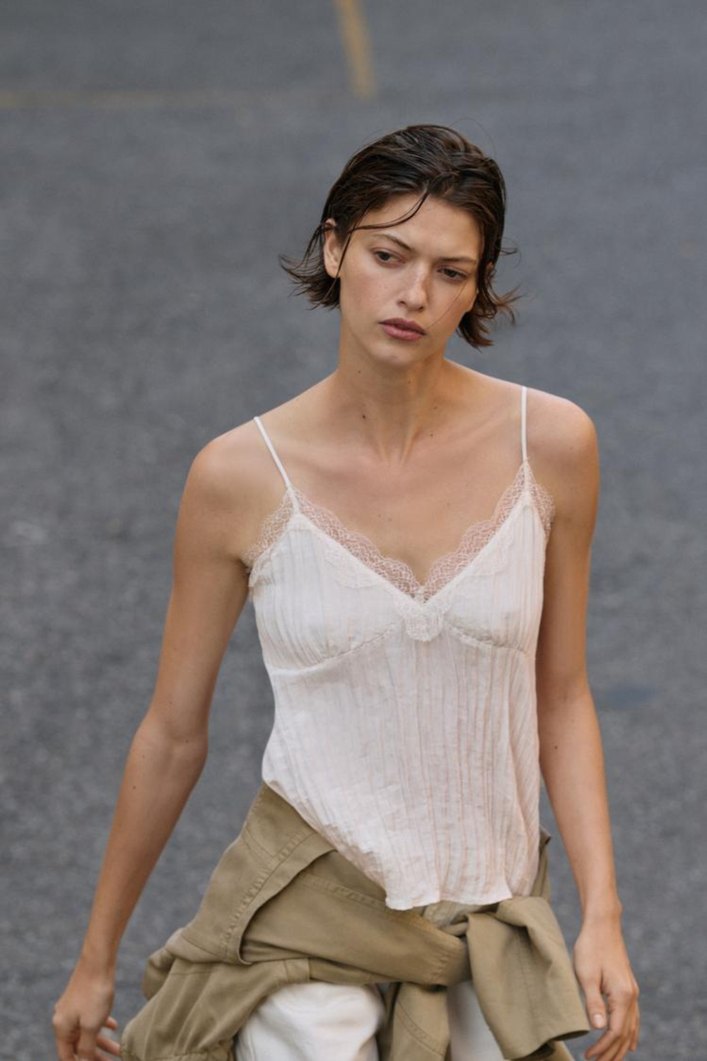 ZARA ТОП В БЕЛЬЕВОМ СТИЛЕ ИЗ ЖАТОЙ ТКАНИ, ЭКРЮ