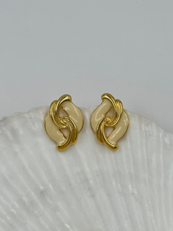Серьги с кремовой эмалью Avon