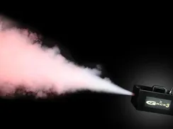 Le MAITRE G-FORCE 3 DMX дым машина, 2200Вт