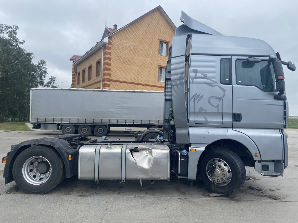 SITRAK C7H 4x2 Седельный тягач ZZ4186V361HE (Дизельный, 12,4 л, 540 л.с., AТ)