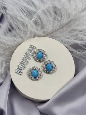 Пуговицы серебристые в форме цветка с горным хрусталем и голубым (бирюзовым) камнем