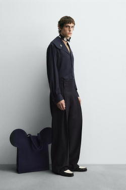 ZARA HARRY LAMBERT X DISNEY РУБАШКА ИЗ СТРУЯЩЕЙСЯ ТКАНИ С КРУГЛЫМ ВОРОТНИКОМ, СИНИЙ