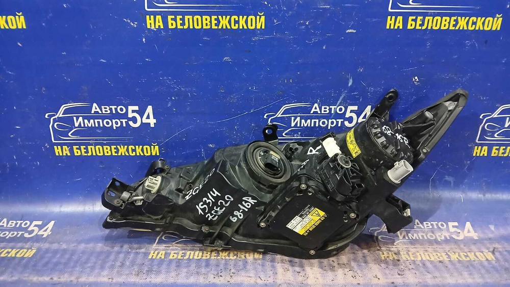 Фара передняя правая TOYOTA WISH 2009-2012