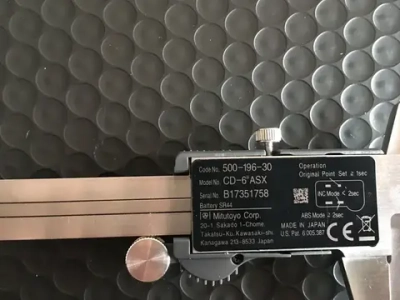 Mitutoyo Штангенциркуль 150 мм