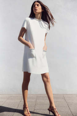 ZARA ОДНОТОННОЕ МИНИ-ПЛАТЬЕ СО СТРАЗАМИ, БЕЛЫЙ