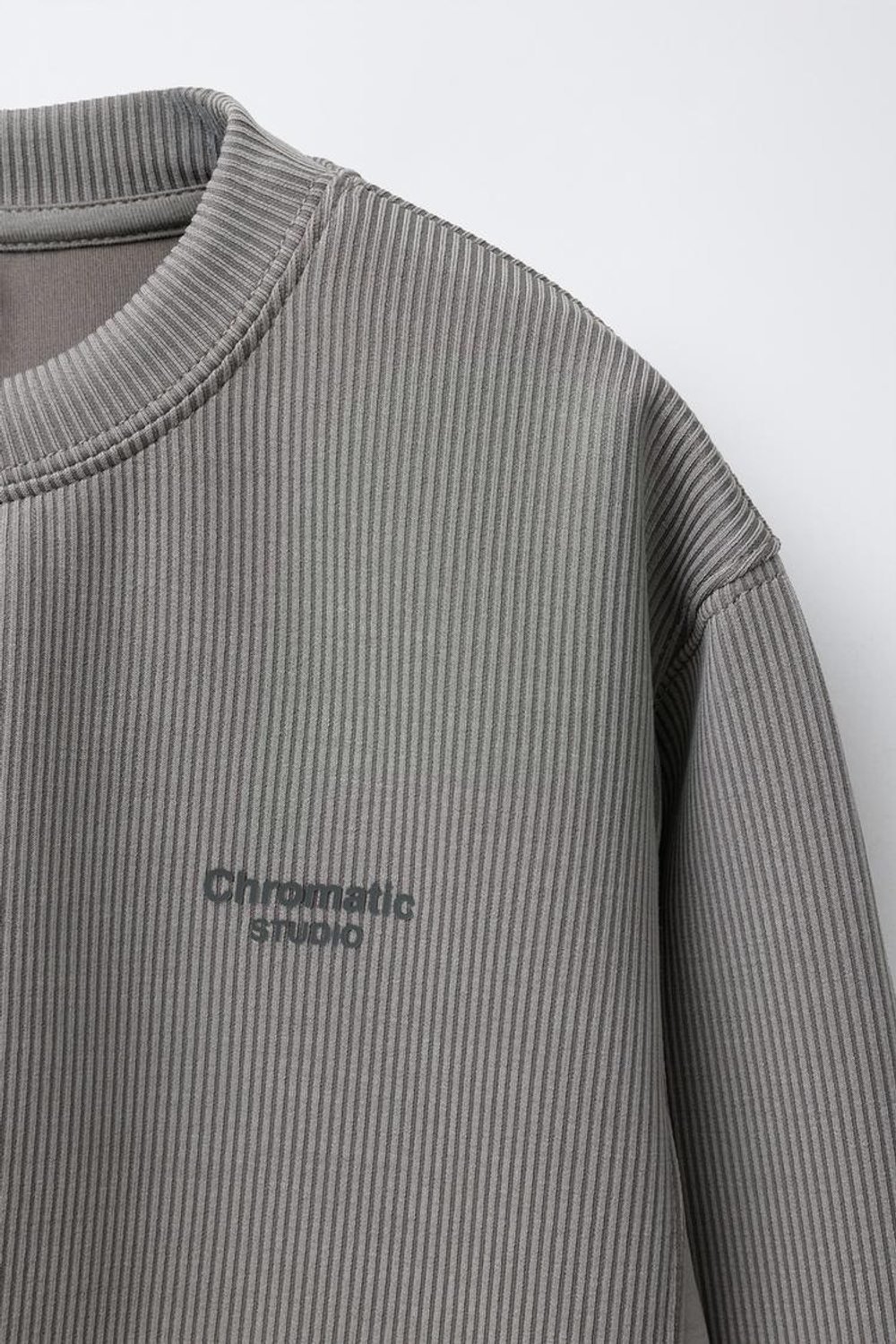 ZARA ТОЛСТОВКА В РУБЧИК С НАДПИСЬЮ ИЗ МОДАЛА, СЕРЫЙ