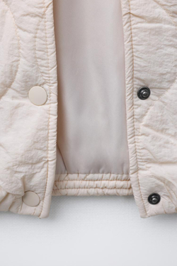 ZARA СТЕГАНАЯ КУРТКА С КАПЮШОНОМ И ВЫШИВКОЙ В ВИДЕ МЕДВЕЖОНКА, ЭКРЮ