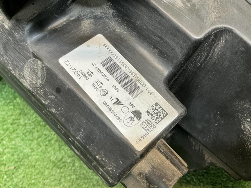 Фара правая Maserati Levante (2020-2024) LED