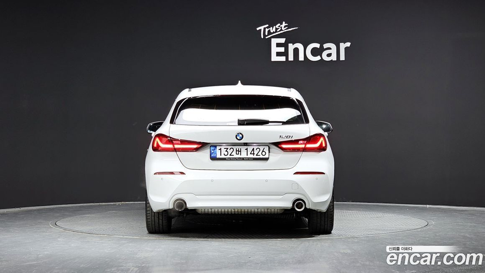 BMW 1 Series (F40) 120i Advantage (04.2022)