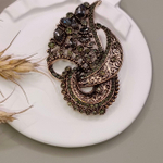 Брошь "Винтаж" со стразами.