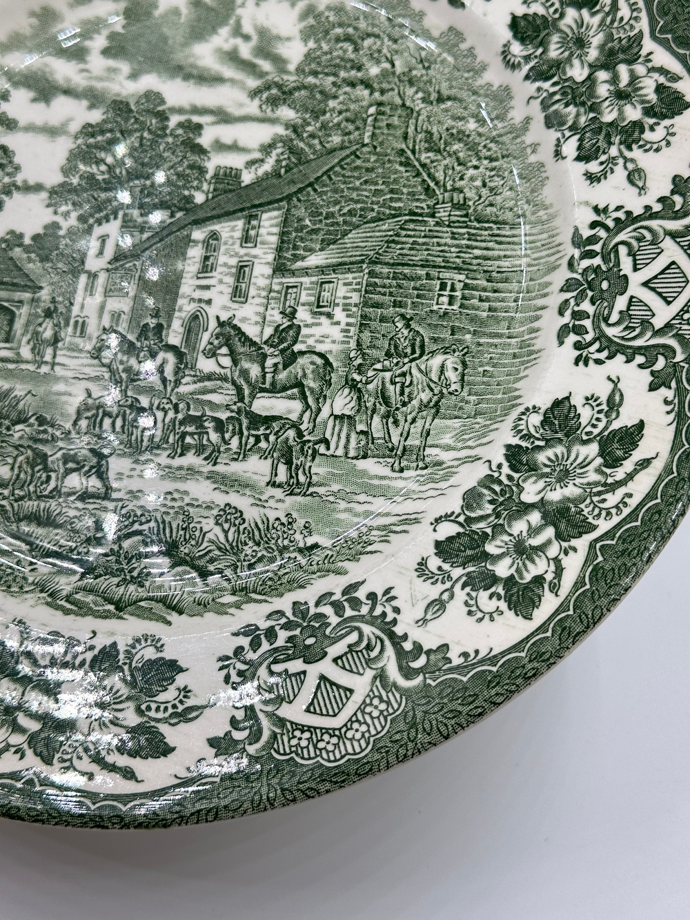 Тарелка 24,5см English Ironstone