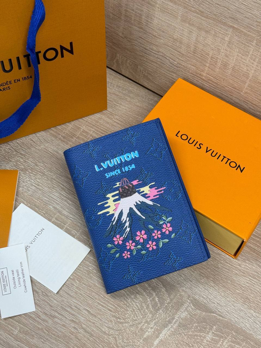 Обложка на паспорт Louis Vuitton
