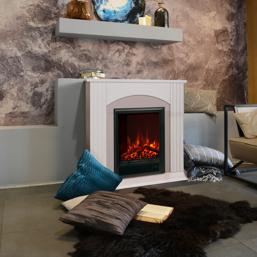 Каминокомплект Real Flame Hanna WT с очагом Eugene