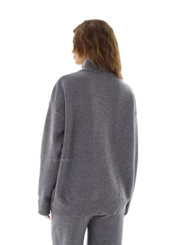 Трикотажный костюм с карманами темно-серого цвета