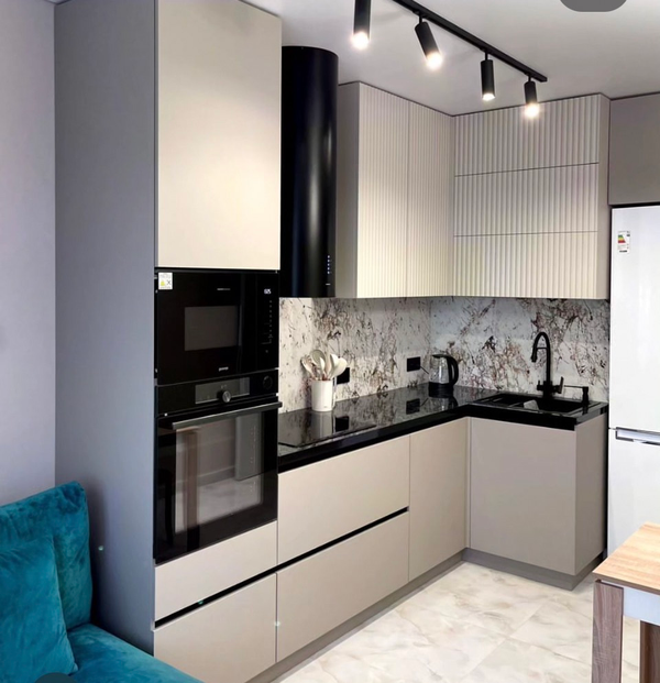 Примеры современных дизайнов кухонь из интернета