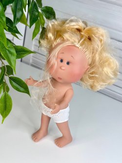 Кукла Nines виниловая 30см MIA без одежды (3000W2A2)