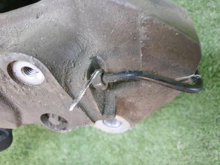 Суппорт тормозной передний правый Genesis GV80 (2020-н.в.)