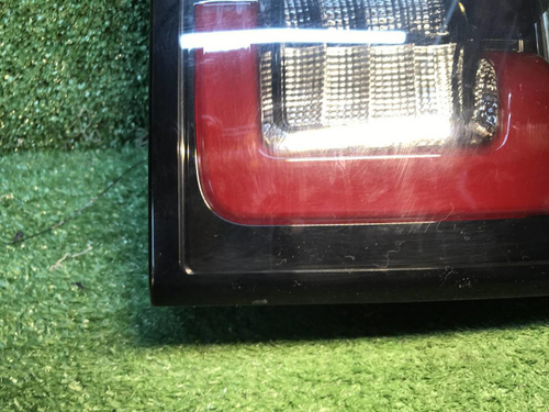Фонарь правый внутренний LR Discovery Sport 19-нв