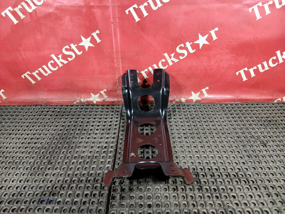 Траверса рамы поперечная