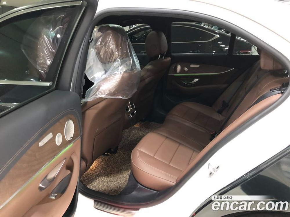 Mercedes-Benz E-Class W213 E300e 4MATIC Exclusive (06.2021)