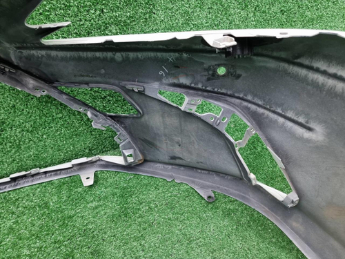 Бампер передний Lexus ES 7 (2018-2021)