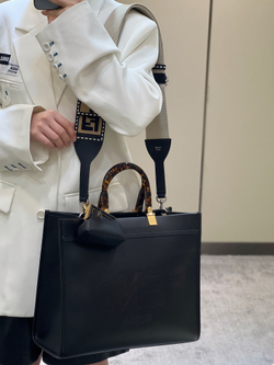 Fendi Sunshine Medium 35 cm