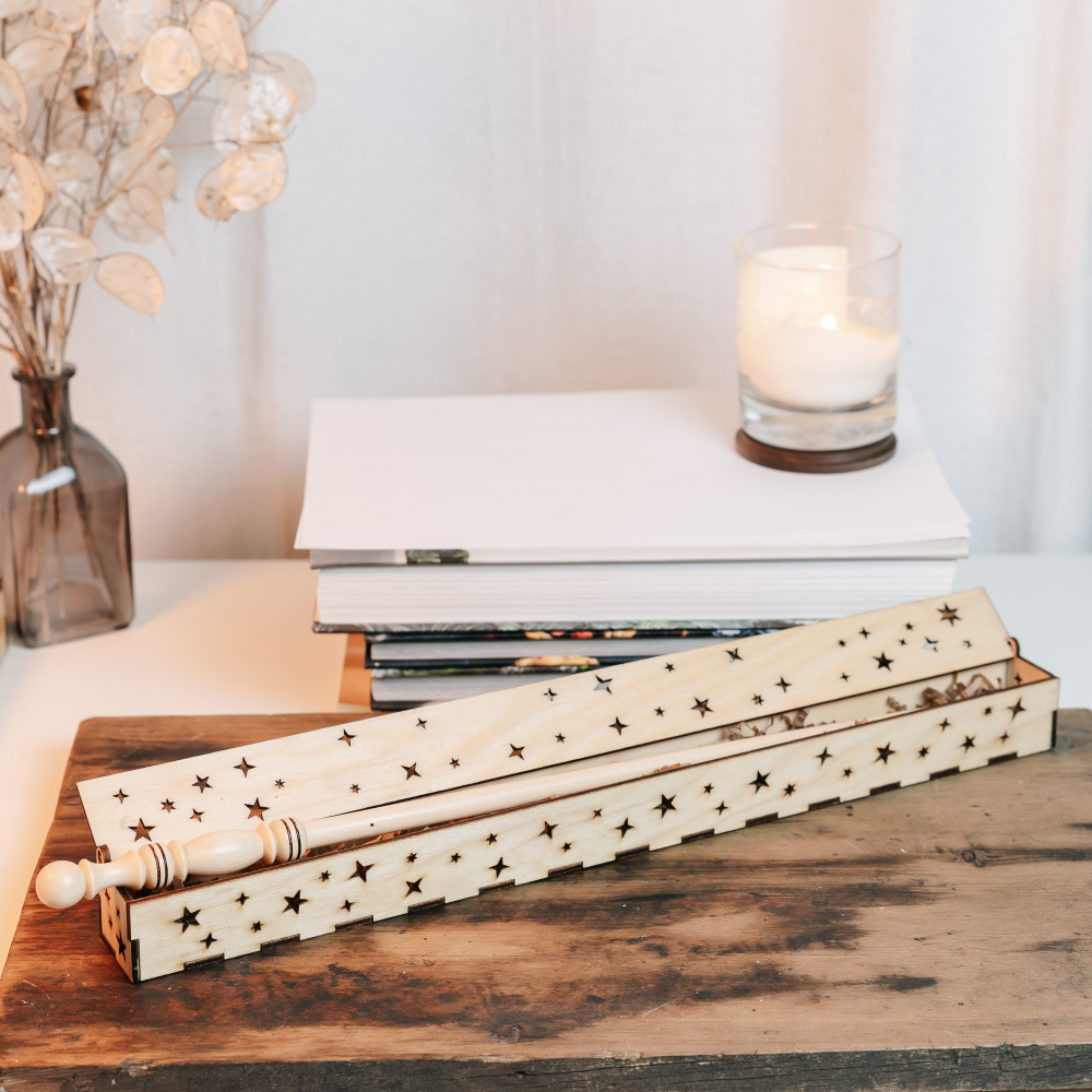 Деревянный  подарочный набор -указка в футляре (коробе) 400 мм. PK6