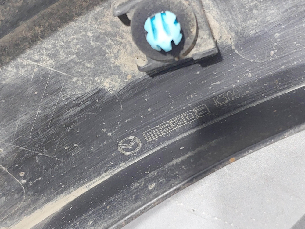 Накладка крыла заднего правого Mazda CX-5 2 (KF) 17-нв Б/У Оригинал KB7W51W51