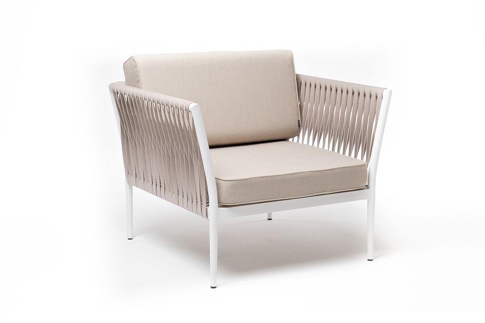 "Касабланка" кресло плетеное из роупа, каркас алюминий белый муар, роуп бежевый 20мм, ткань бежевая 15052