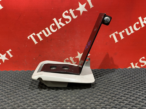 Петля спальника правая 2020г